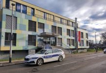 Teško stradao vozač romobila, izgubio kontrolu i pao na raskrižju