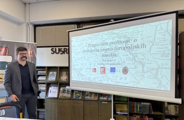 TRAGOVIMA PROŠLOSTI PREDAVANJE GALŽENICA 22.9.2026. FOTO MORENA MARTINOVIĆ RVG (18)
