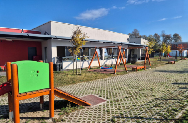 IGRALIŠTE DV MEDVJEDIĆI RUGVICA OBNOVA FOTO RUGVICA.HR SCREENSHOT (4)